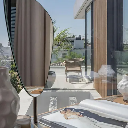 Marbesa Beachside Lux * ماربيا