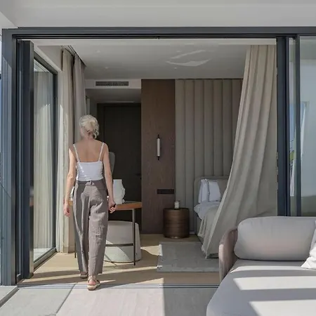 فيلة Marbesa Beachside Lux ماربيا