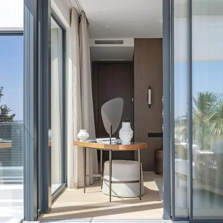 Marbesa Beachside Lux فيلة ماربيا
