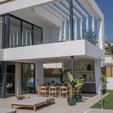 Marbesa Beachside Lux فيلة *