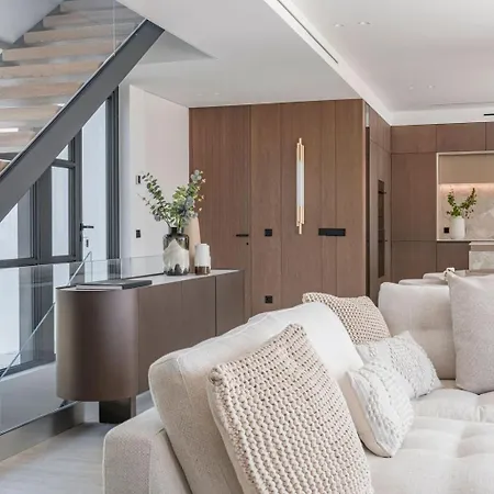 فيلة Marbesa Beachside Lux