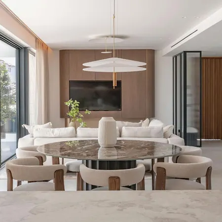فيلة Marbesa Beachside Lux