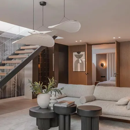 فيلة Marbesa Beachside Lux