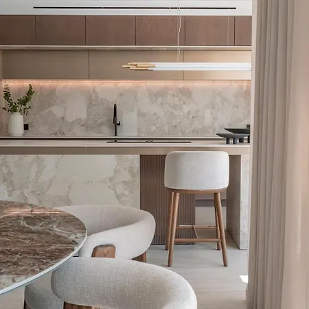 Marbesa Beachside Lux ماربيا