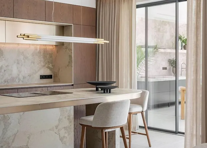 Marbesa Beachside Lux * ماربيا