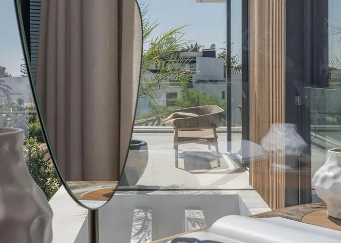 Marbesa Beachside Lux * ماربيا