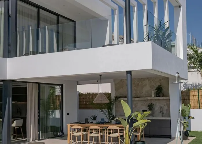 Marbesa Beachside Lux فيلة *