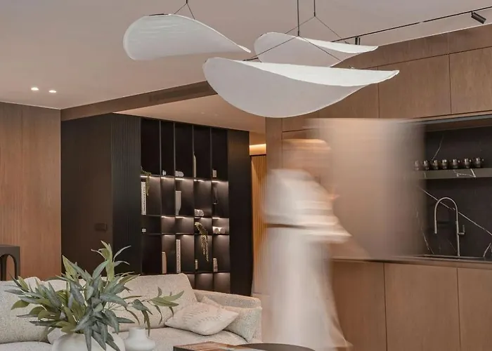 فيلة Marbesa Beachside Lux