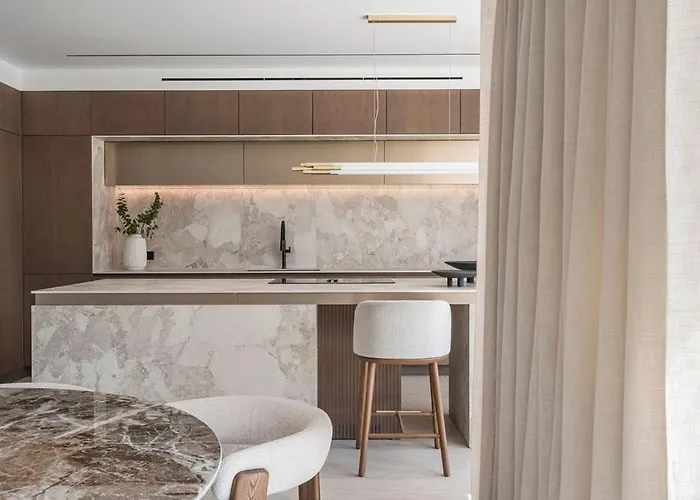 فيلة Marbesa Beachside Lux *