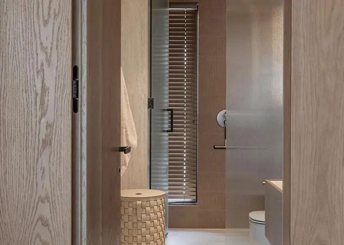 فيلة Marbesa Beachside Lux *